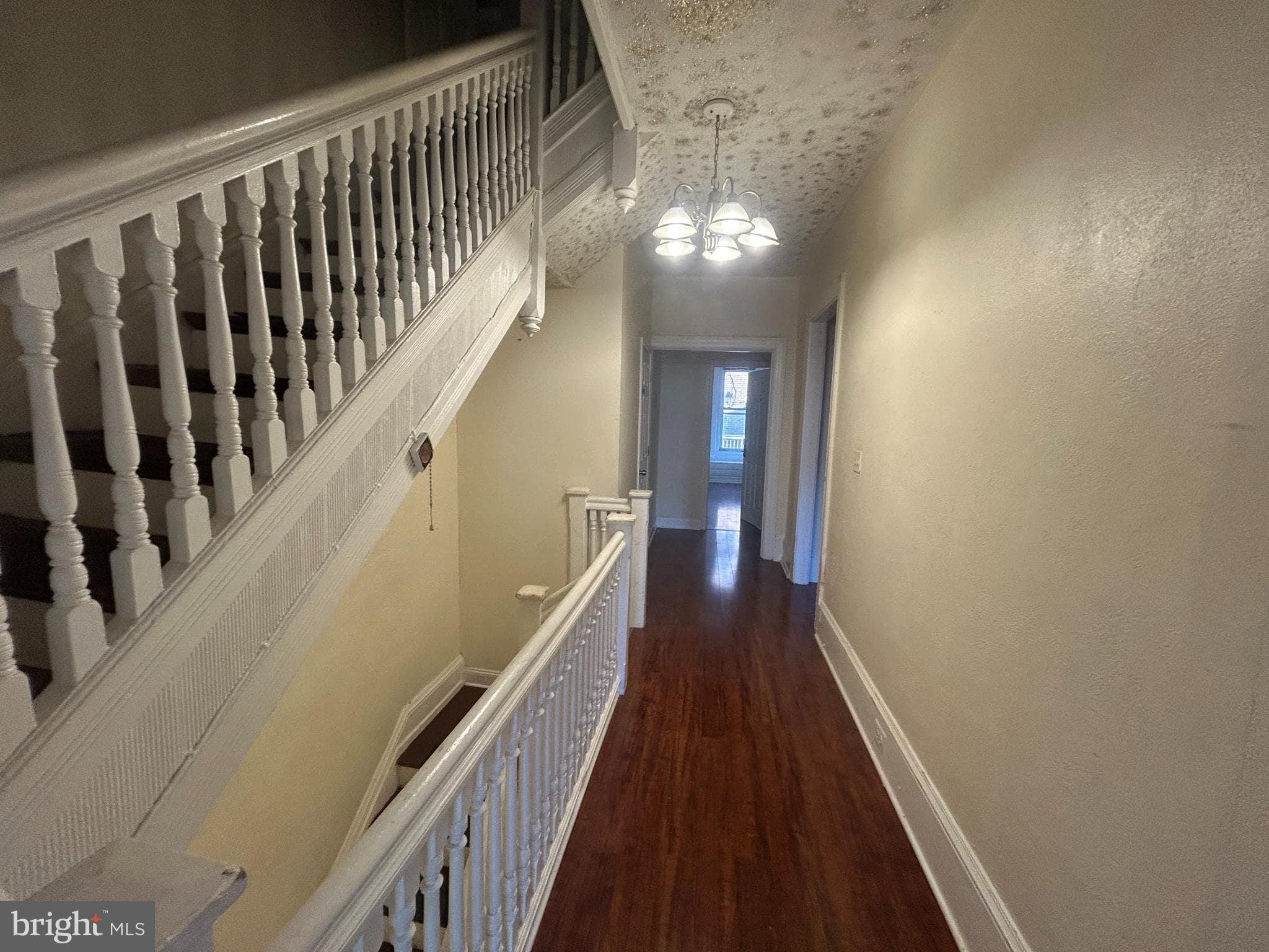 UNIVERSITY CITY - Residential Income