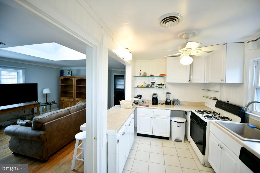 MURRAY HILL - Residential Lease