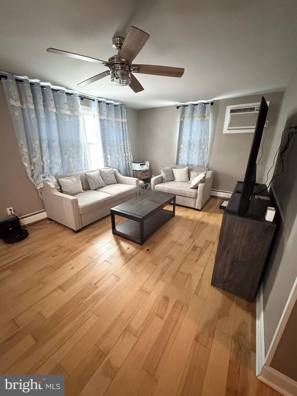 Photo of 8239 Pine Road, PHILADELPHIA, PA 19111 (MLS # PAPH2586450)