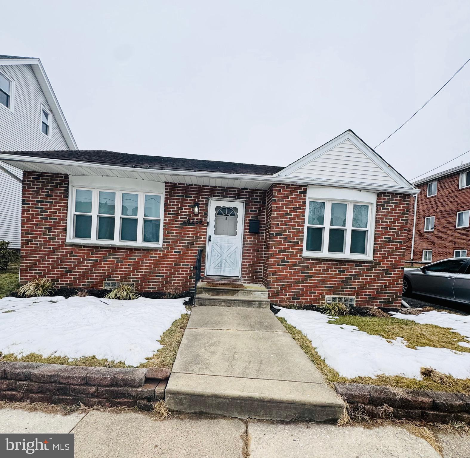 FOX CHASE - Residential