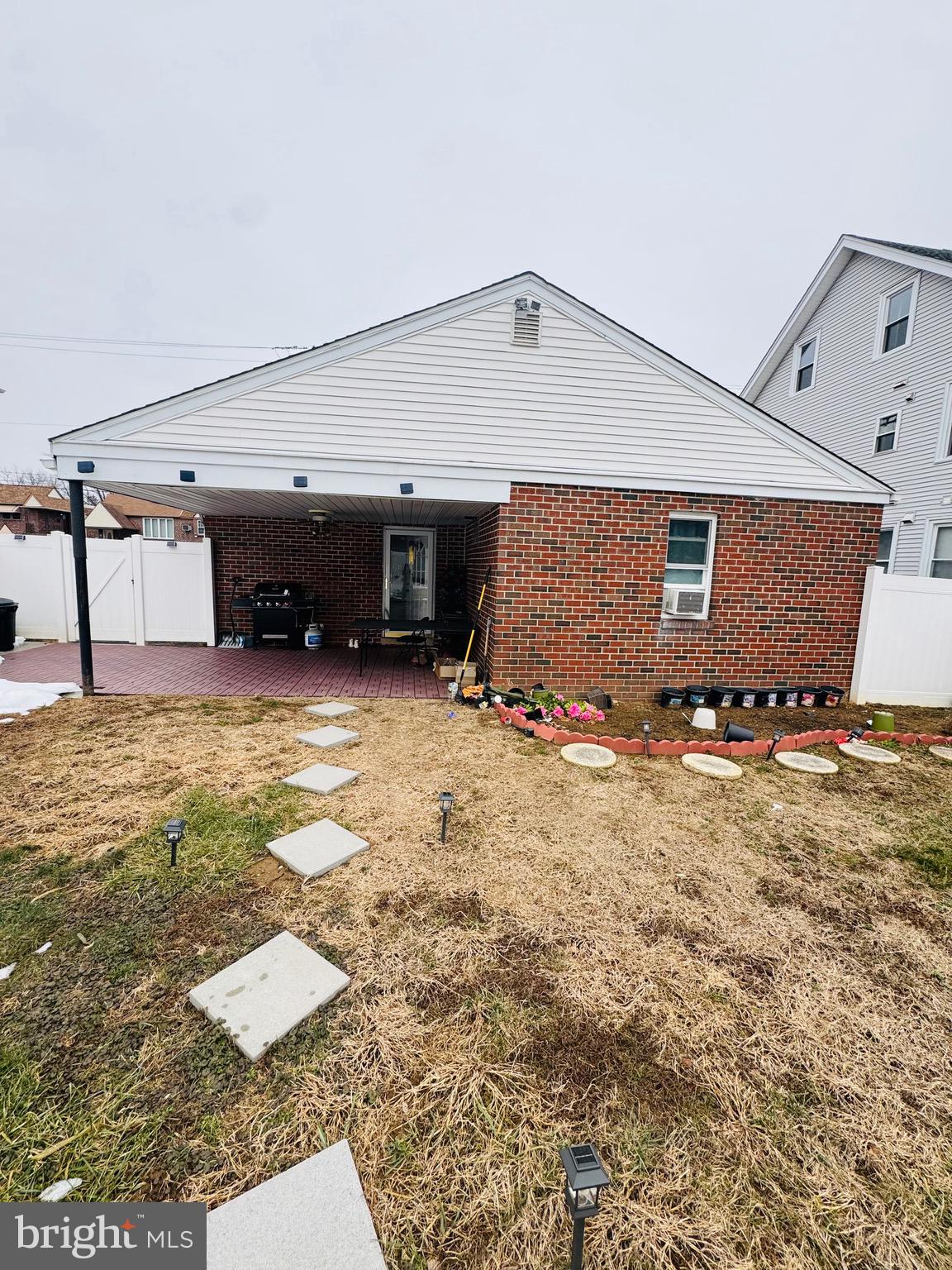 FOX CHASE - Residential