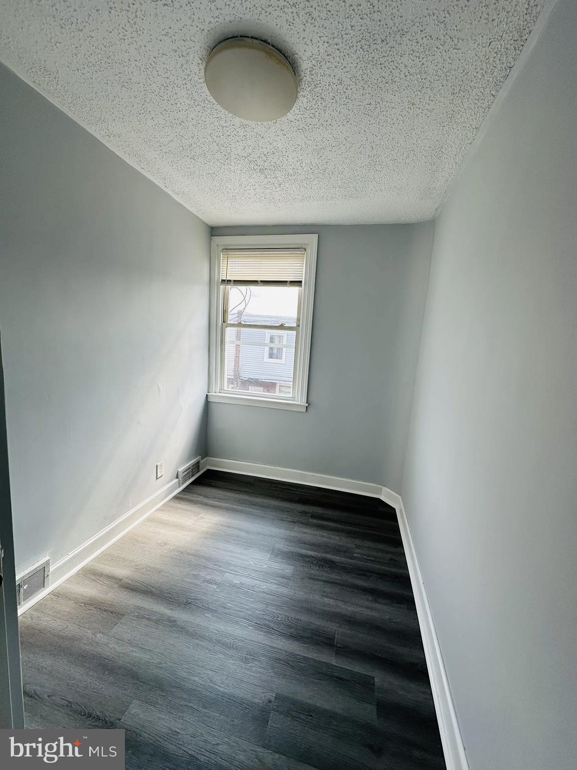 HOLMESBURG - Residential