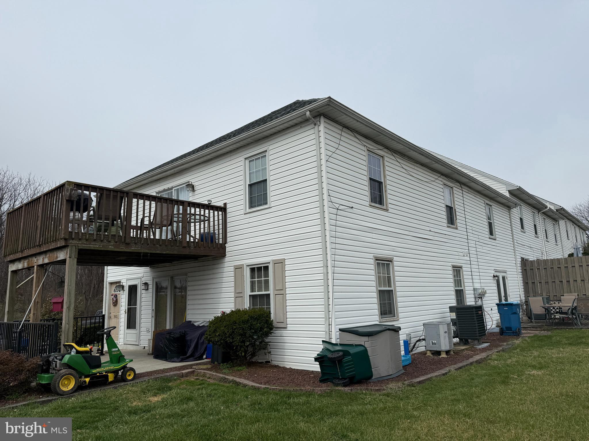 ENGLISH COURT CONDOS - Residential