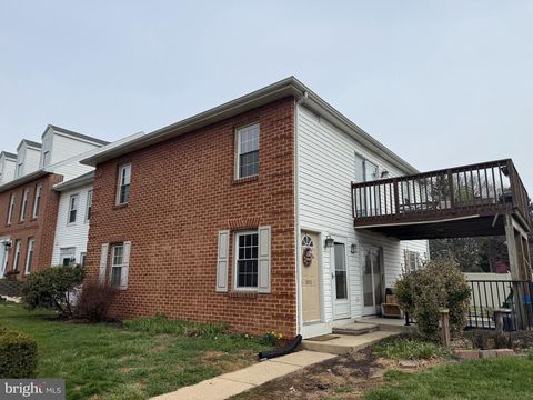 Condo For Sale - 1815 English Drive Dr<br/> MECHANICSBURG, PA 17055