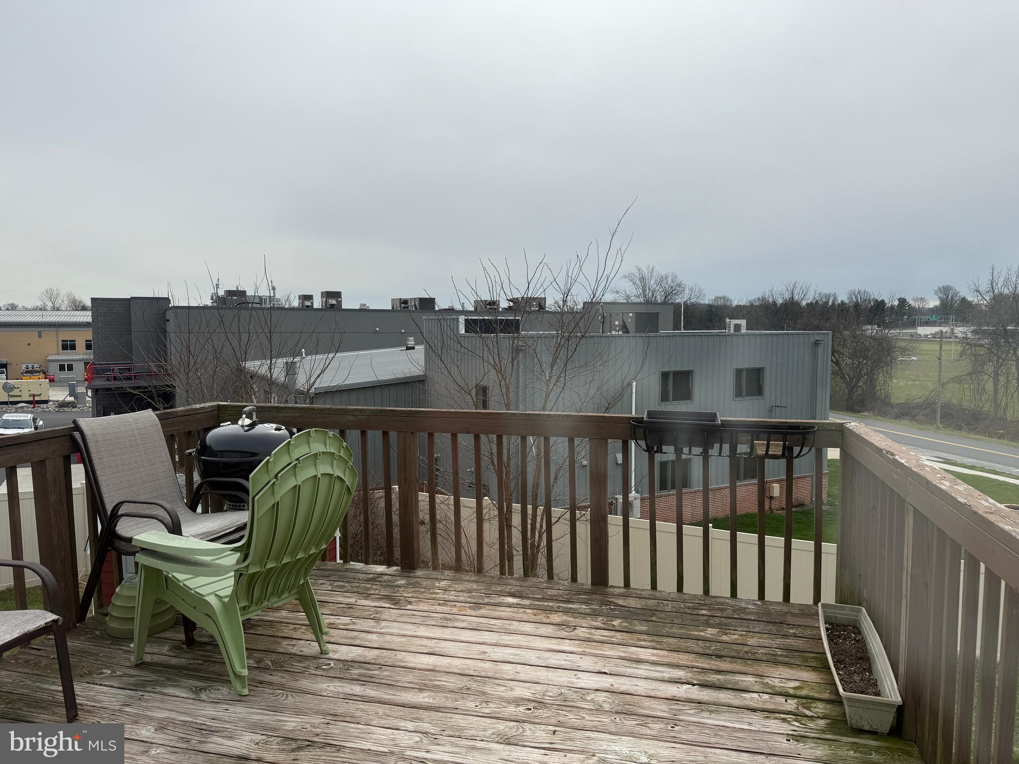 ENGLISH COURT CONDOS - Residential