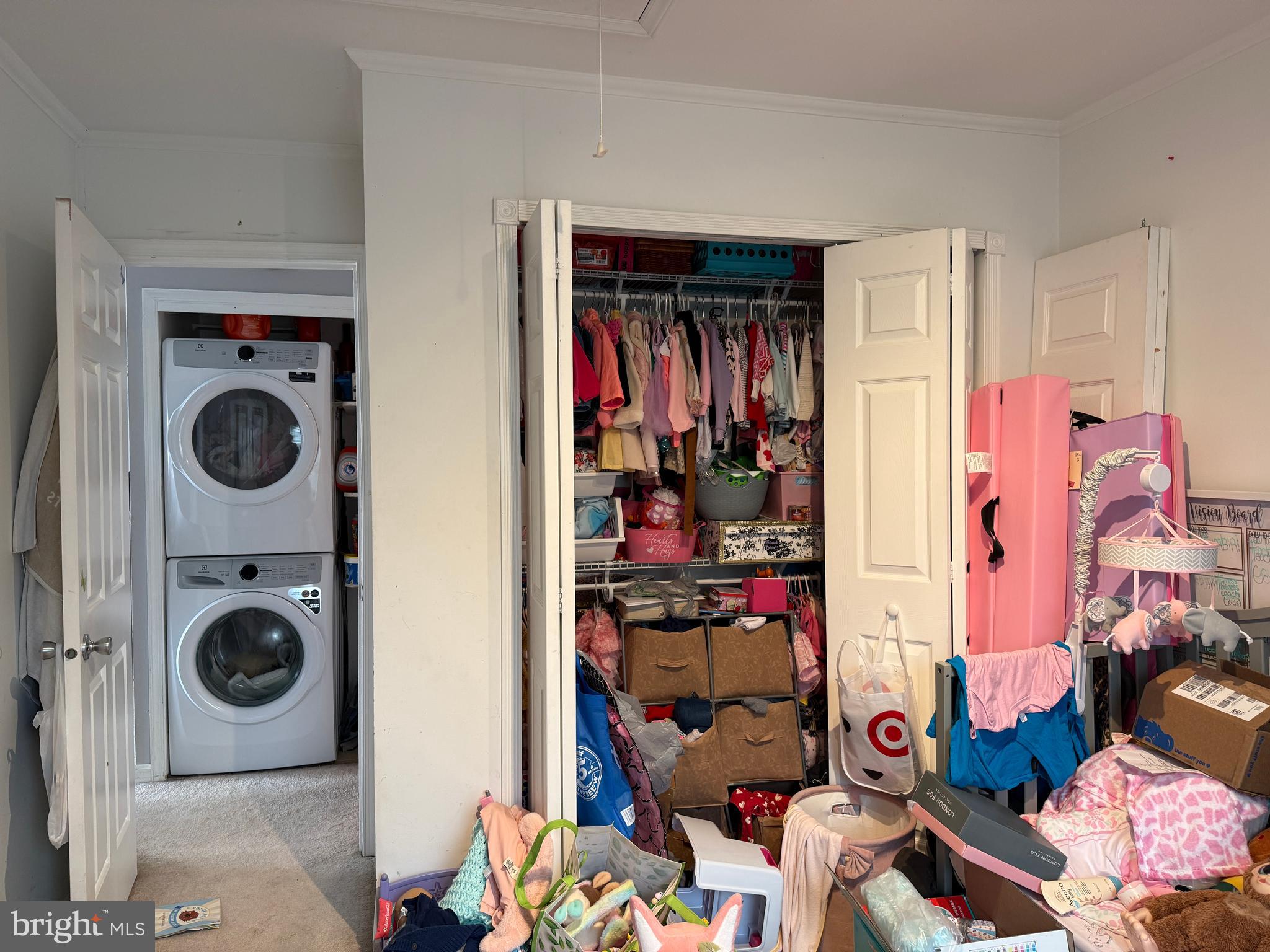 ENGLISH COURT CONDOS - Residential