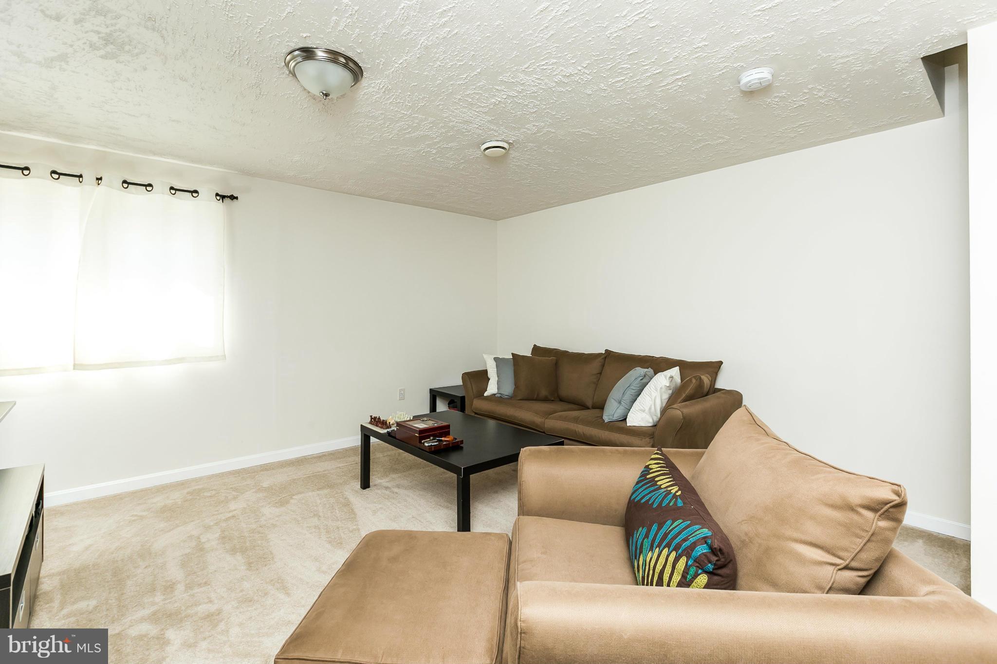 CHAPMAN FARM AT CROFTON - Residential