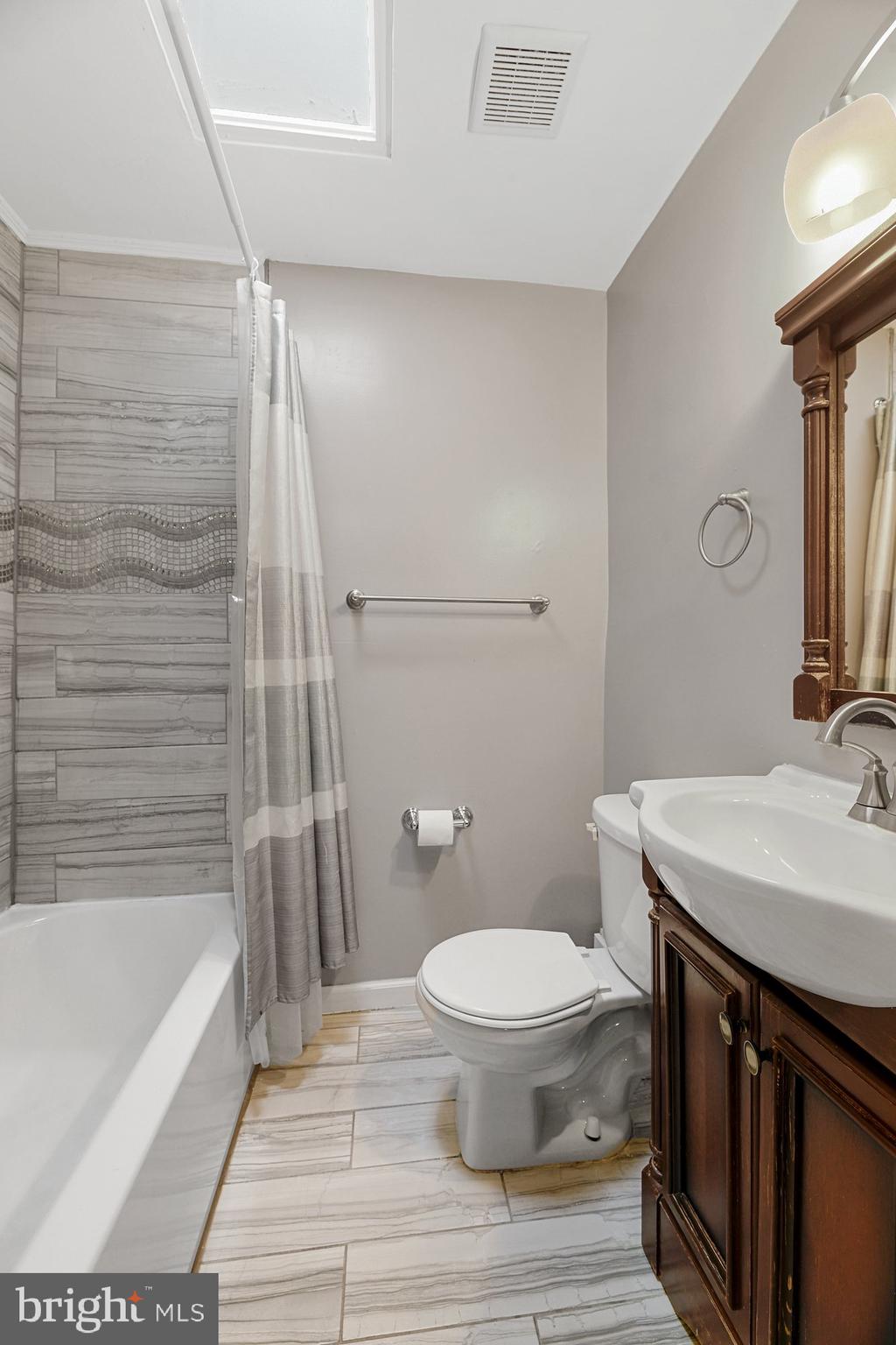 WEST EDMONDALE - Residential