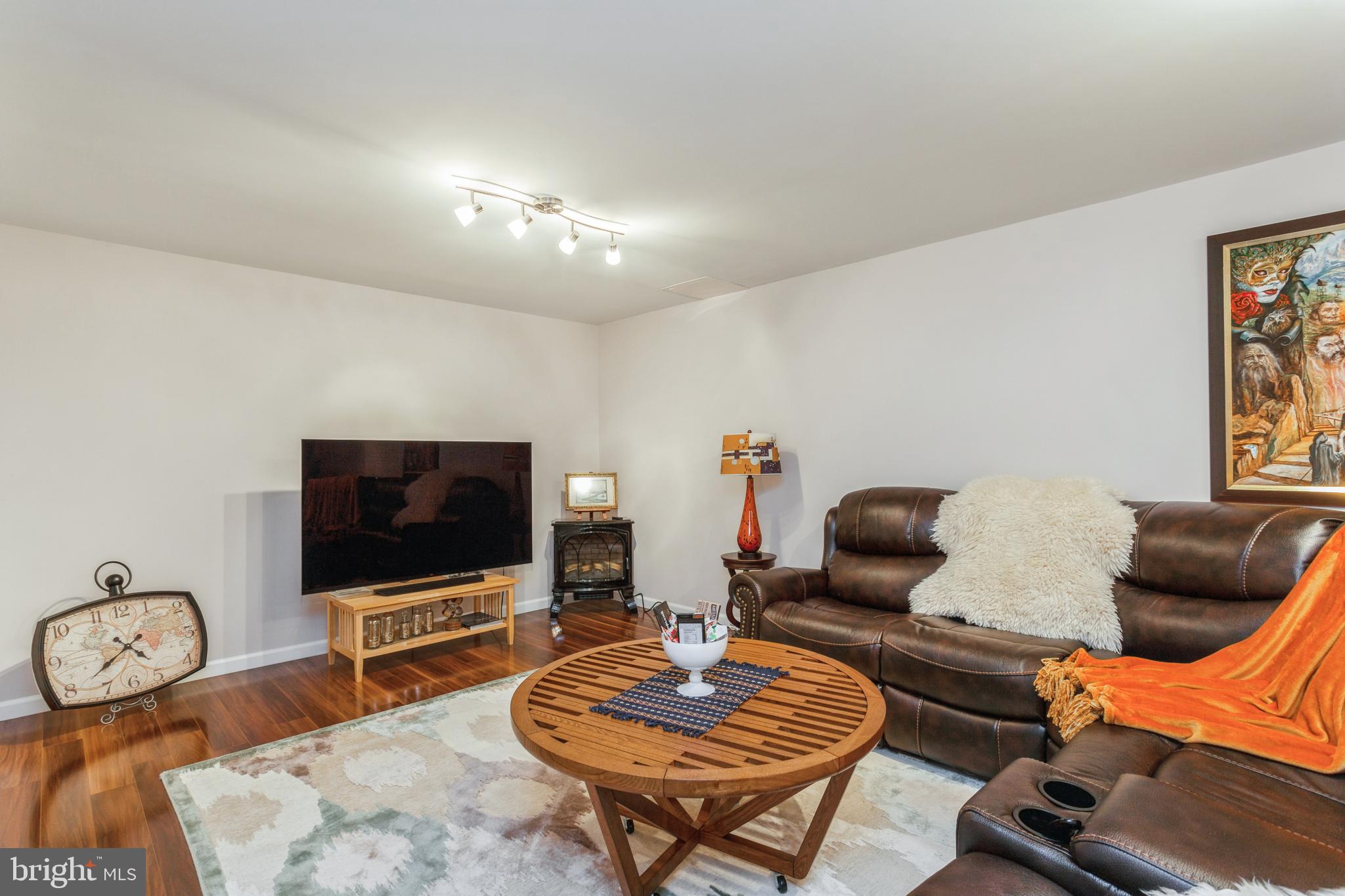 TRAILS AT WOODLOT - Residential