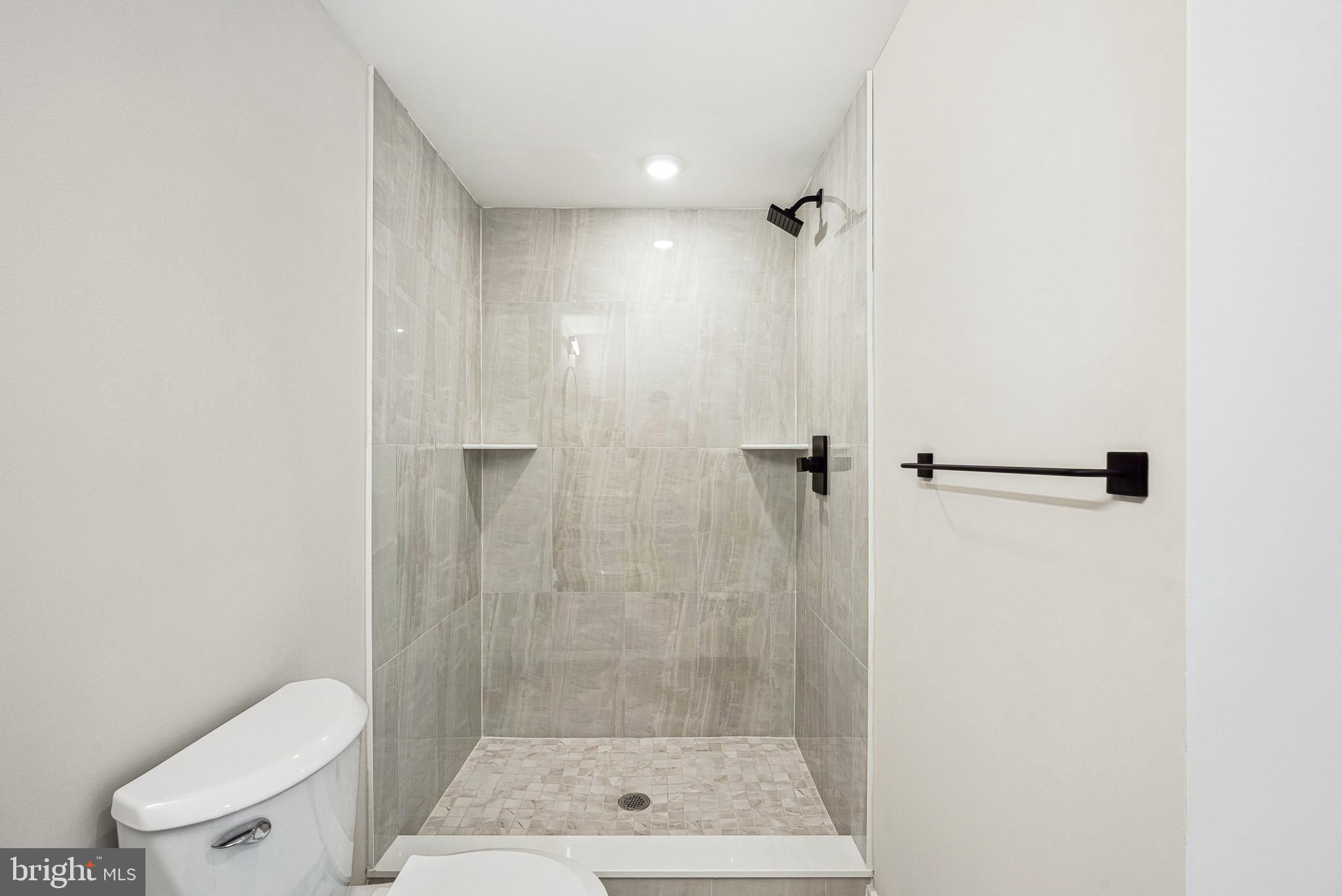 PENNSPORT - Residential Lease