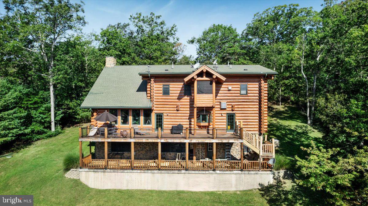 226 TWIN OAKS DRIVE