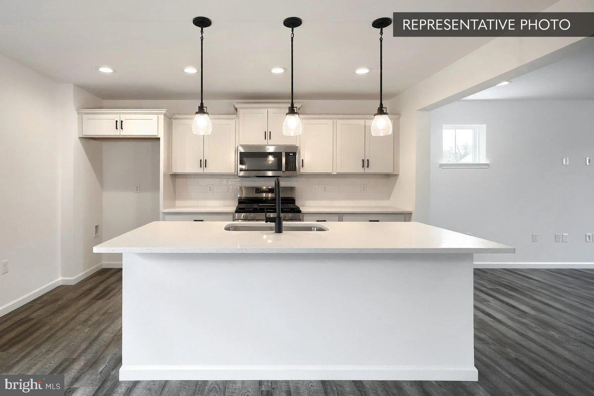 HILLS AT VALLEY VIEW - Residential