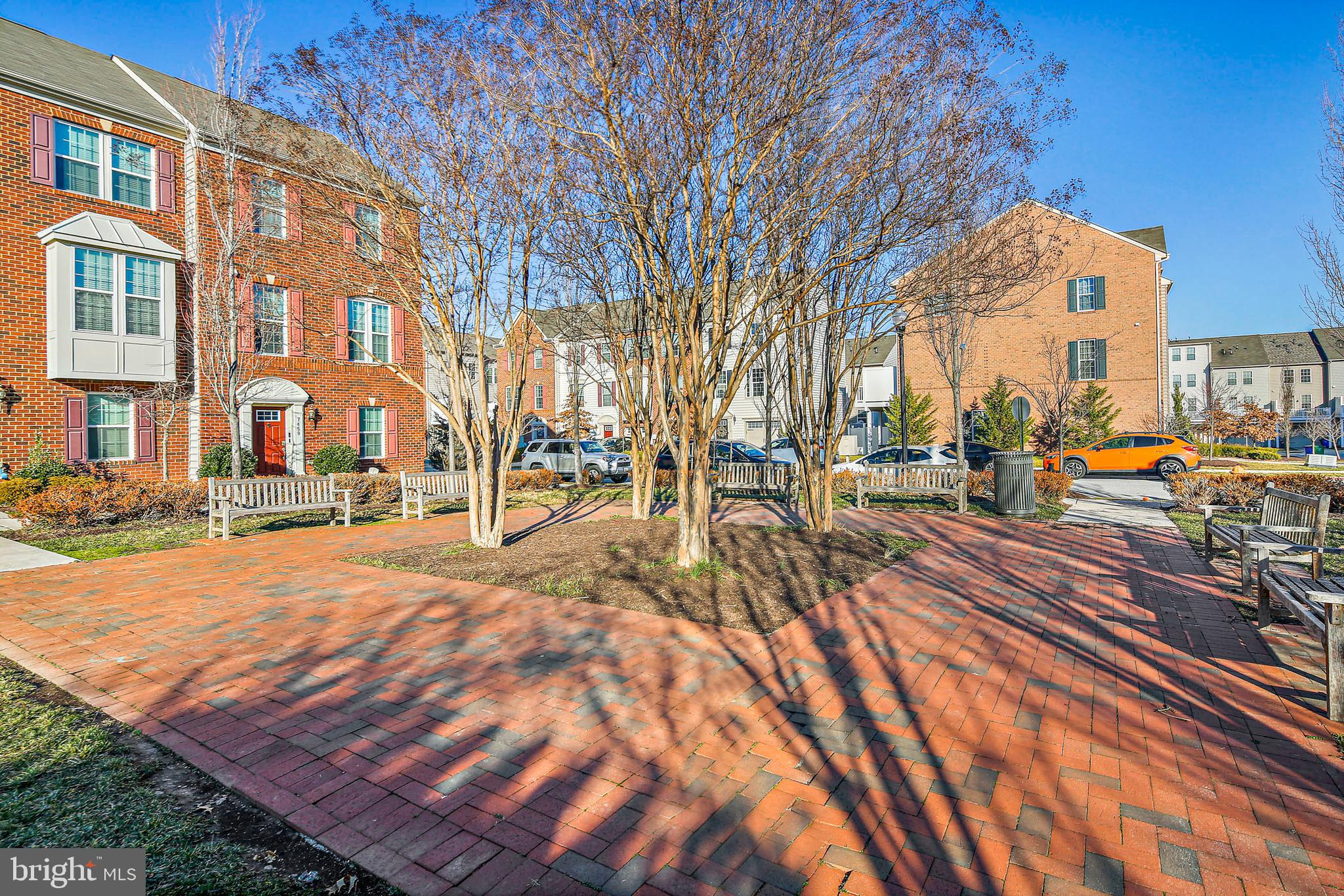 HOWARD SQUARE - Residential Lease