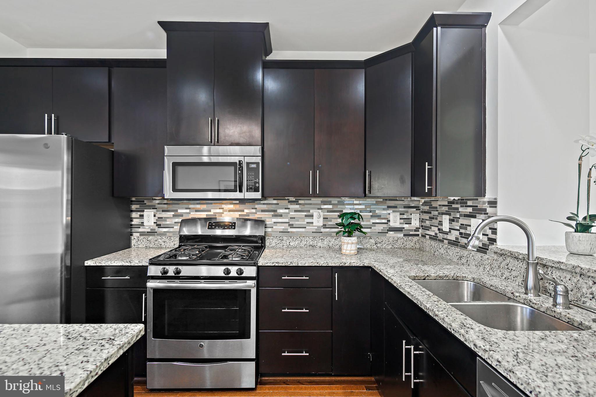 HOWARD SQUARE - Residential Lease