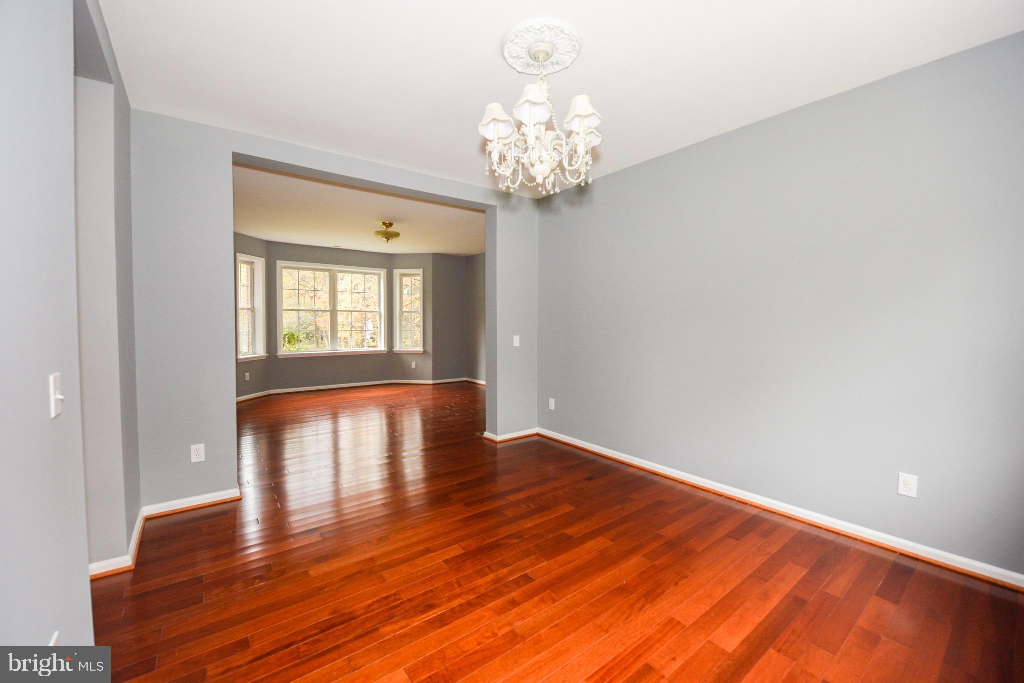 WARREN RAYMOND L PROP - Residential Lease