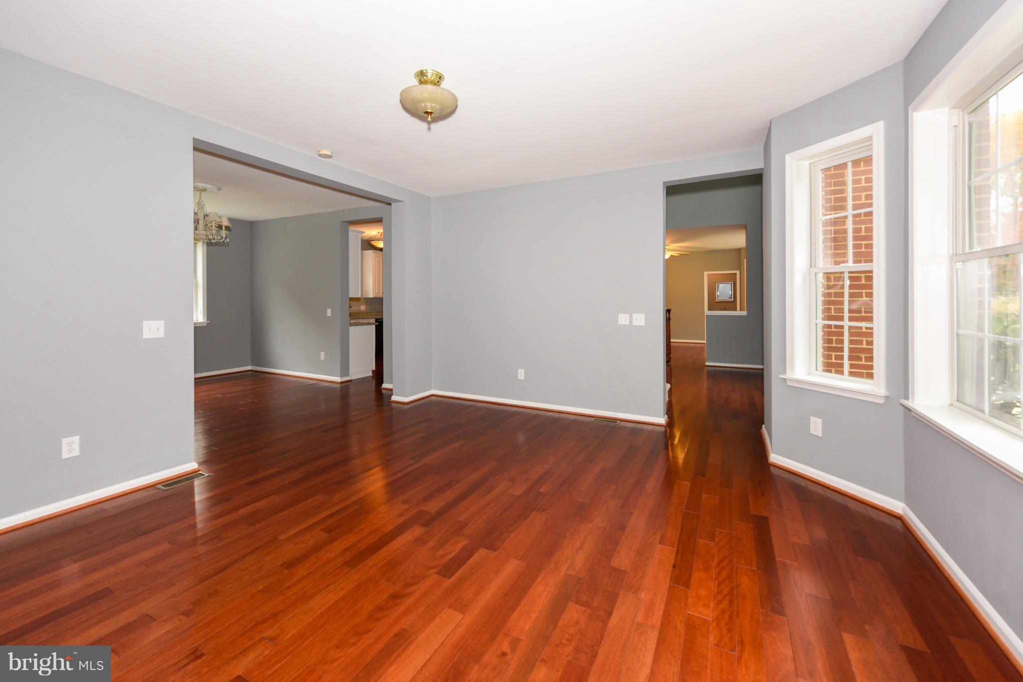 WARREN RAYMOND L PROP - Residential Lease