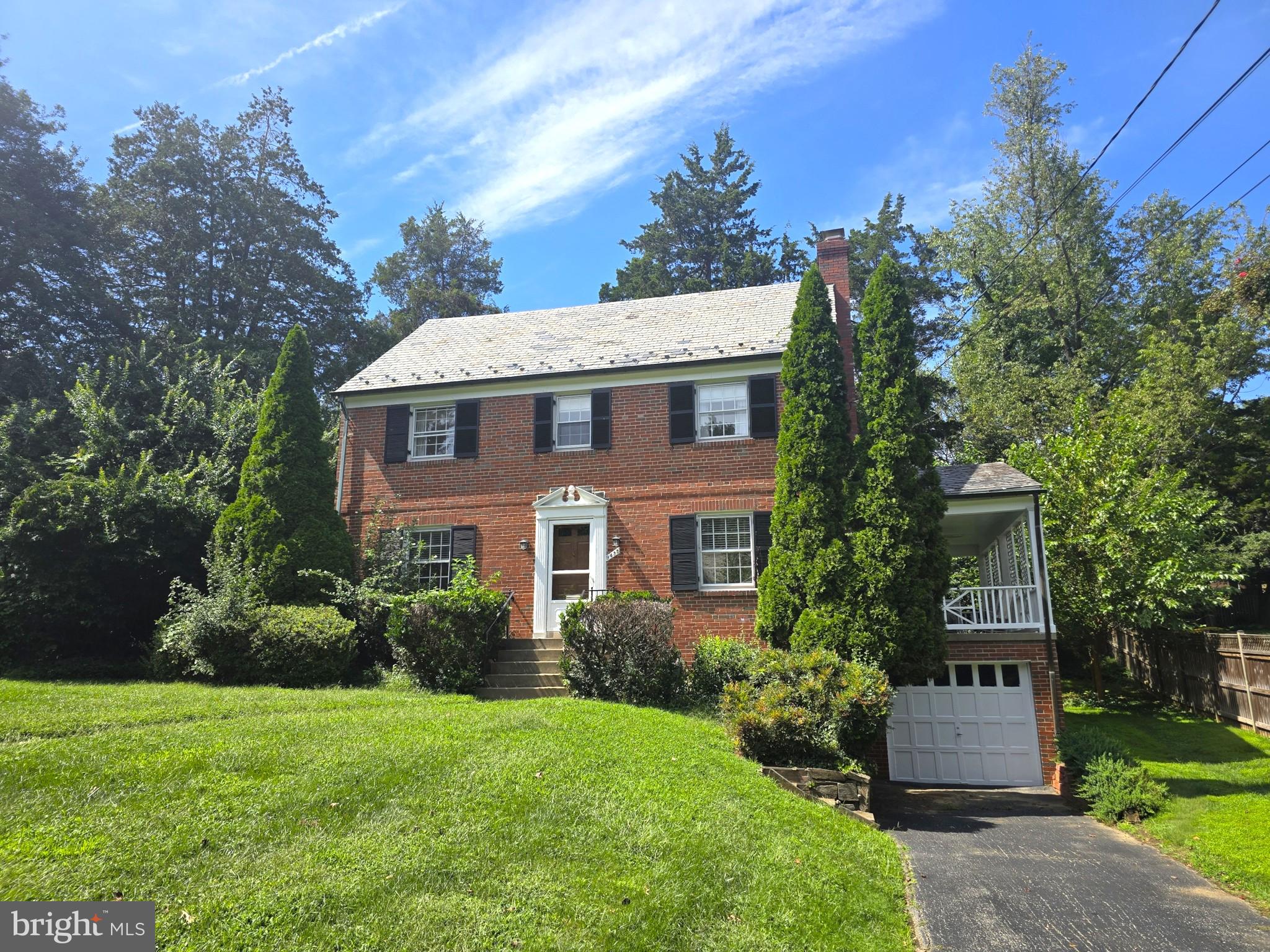 9422 LOCUST HILL ROAD