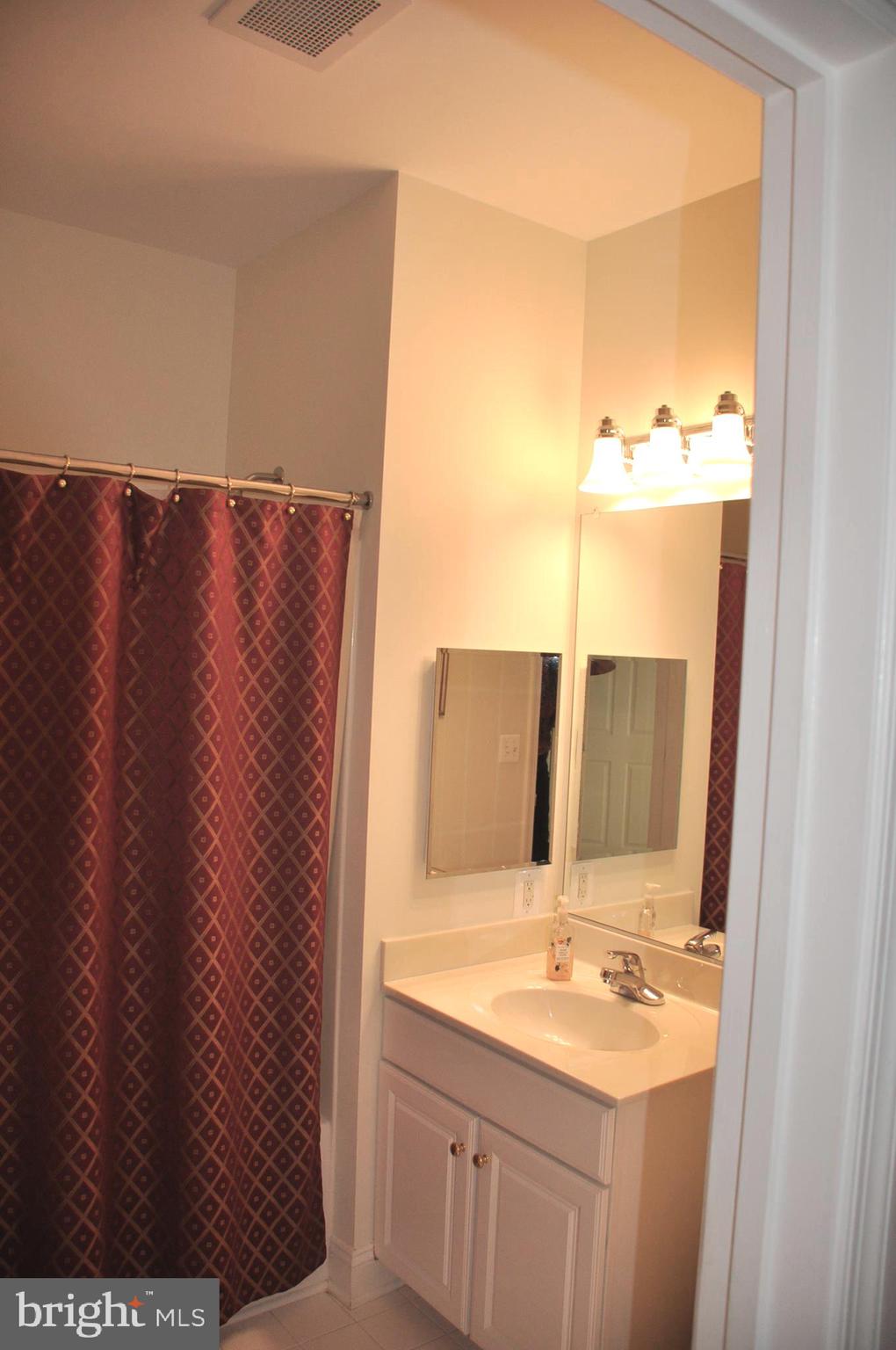 EMERALD HILLS - Residential