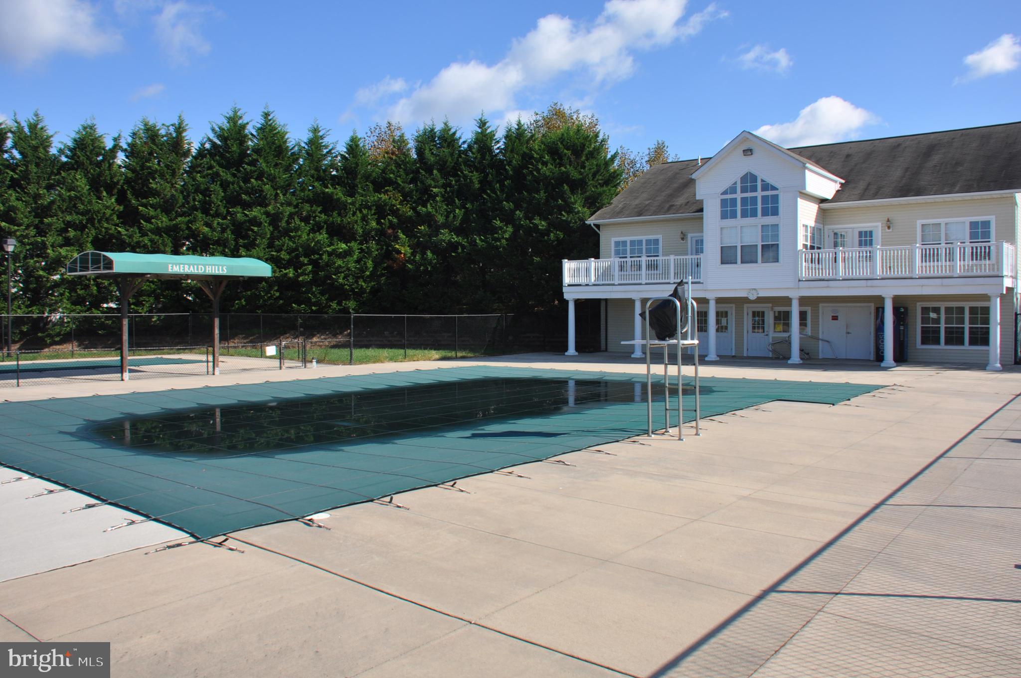 EMERALD HILLS - Residential