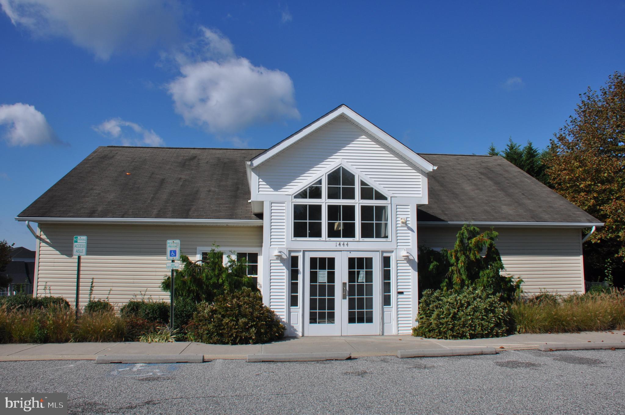 EMERALD HILLS - Residential