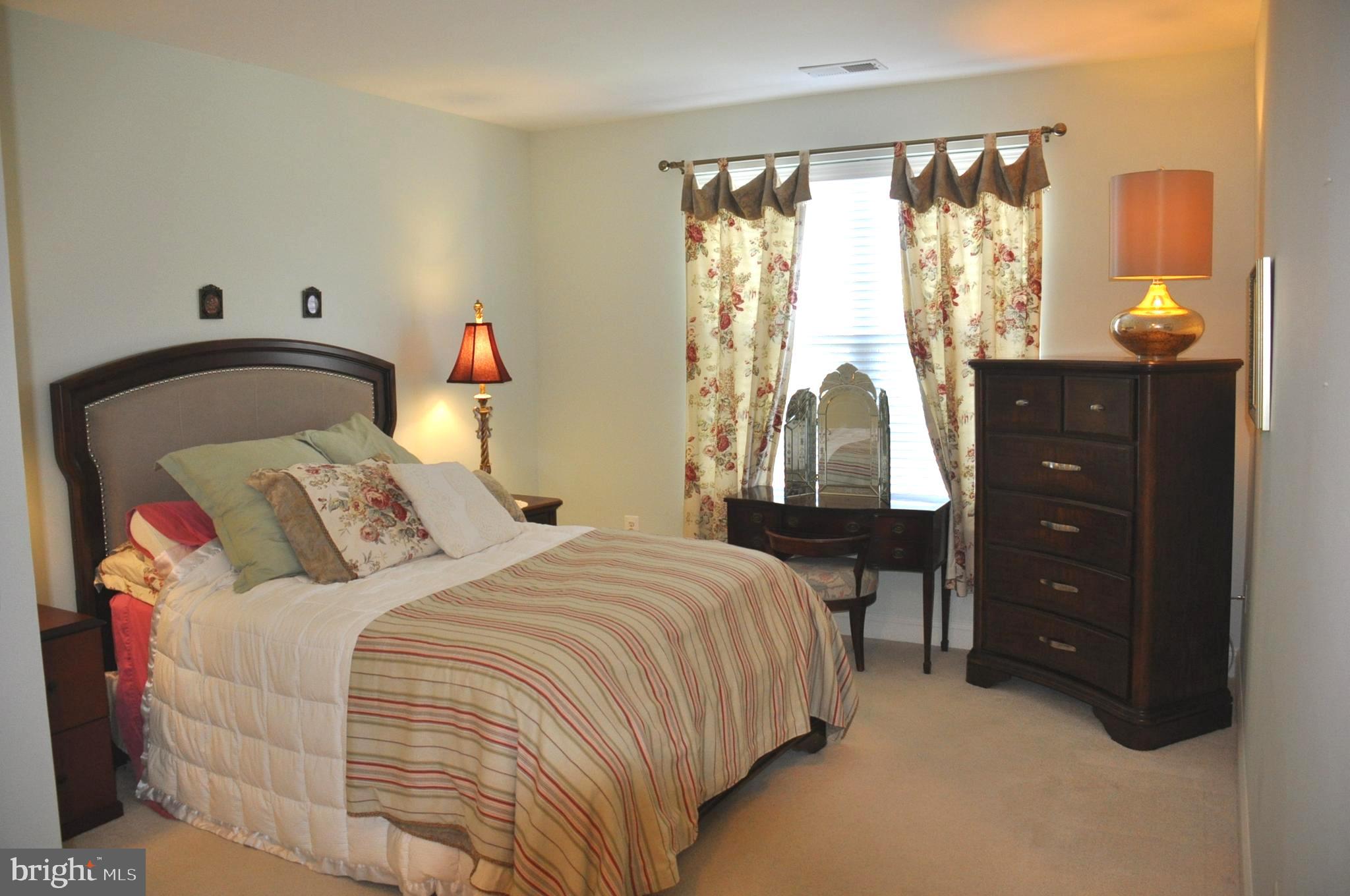 EMERALD HILLS - Residential