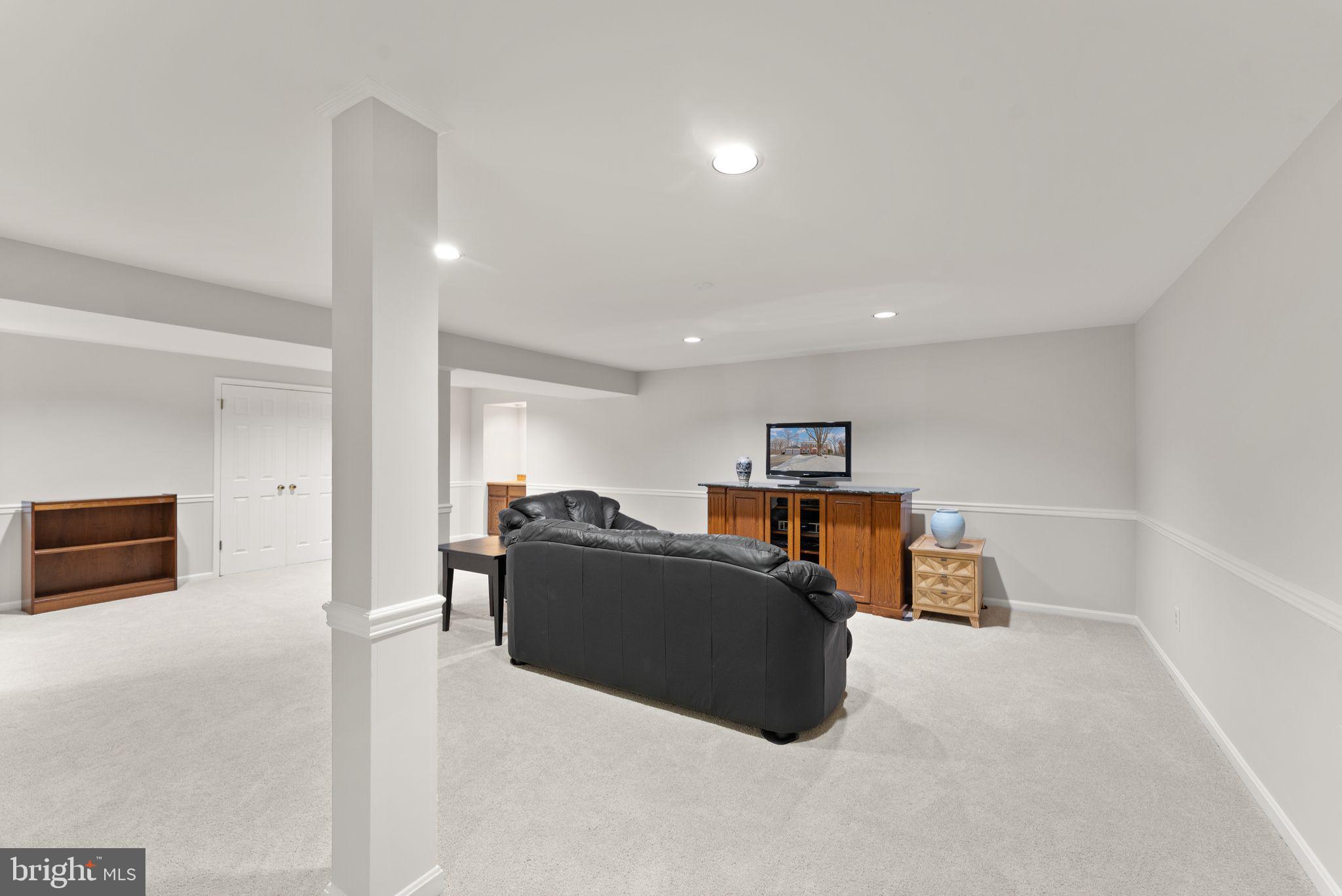 COUNTRYSIDE - Residential