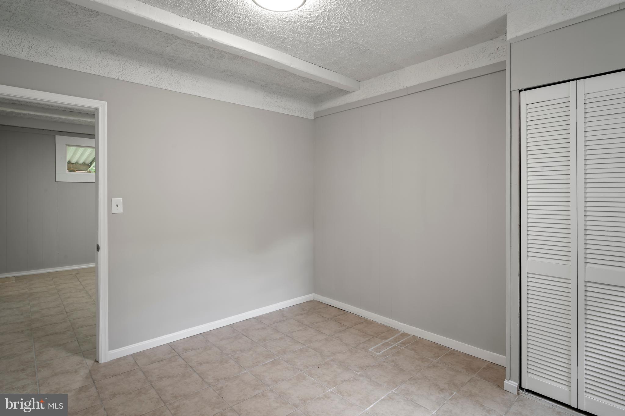 GLENFIELD MANOR - Residential