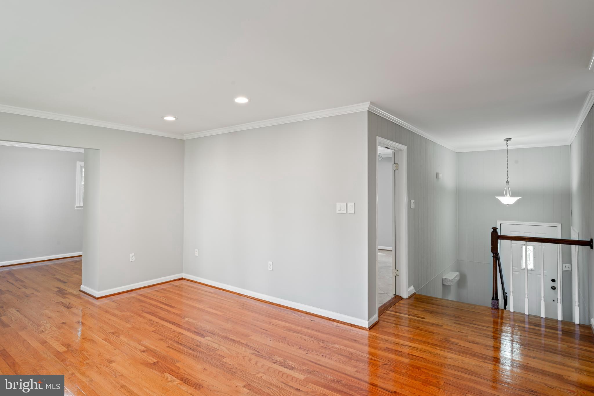 GLENFIELD MANOR - Residential