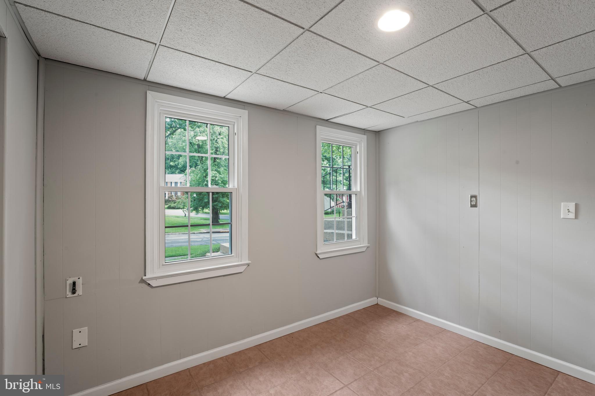 GLENFIELD MANOR - Residential