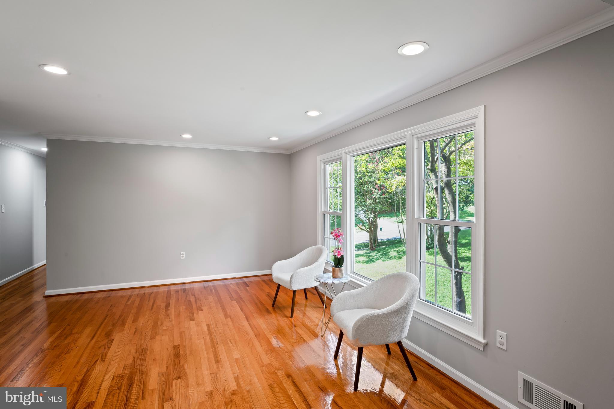 GLENFIELD MANOR - Residential