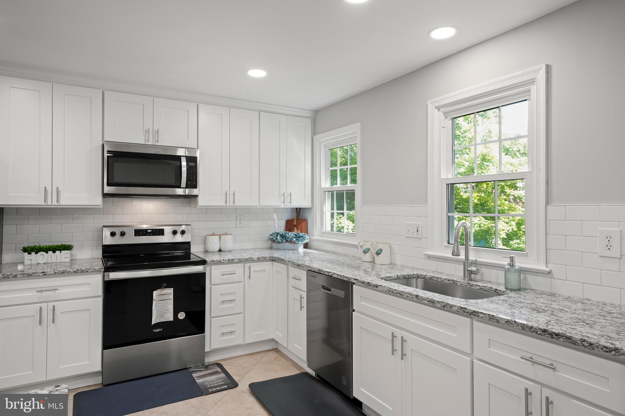 GLENFIELD MANOR - Residential