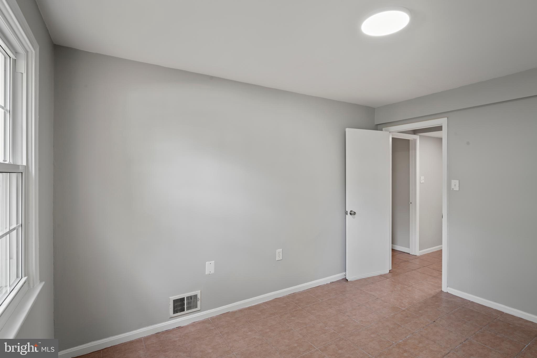 GLENFIELD MANOR - Residential