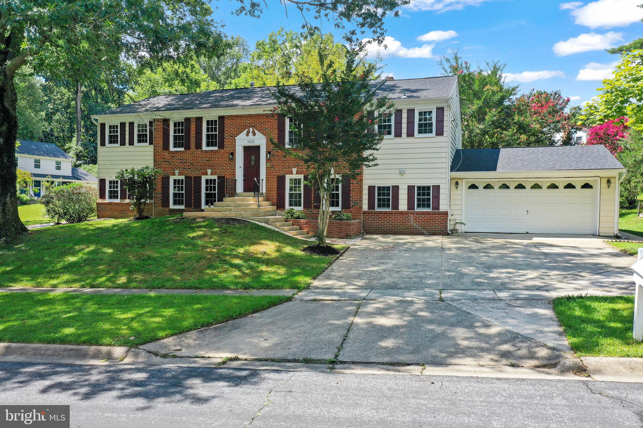 GLENFIELD MANOR - Residential