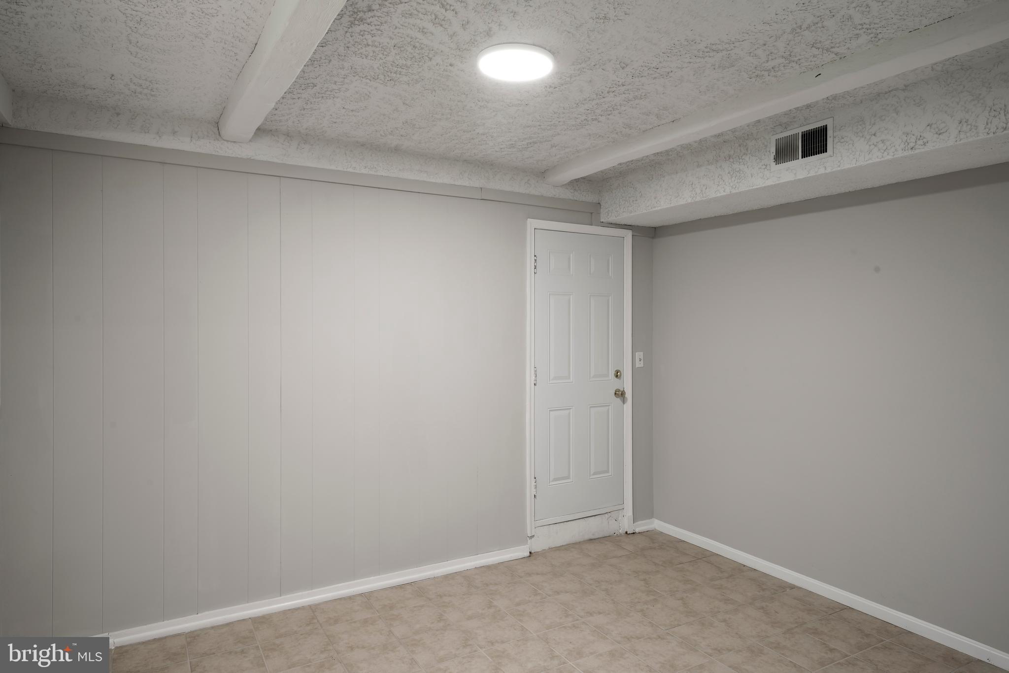 GLENFIELD MANOR - Residential