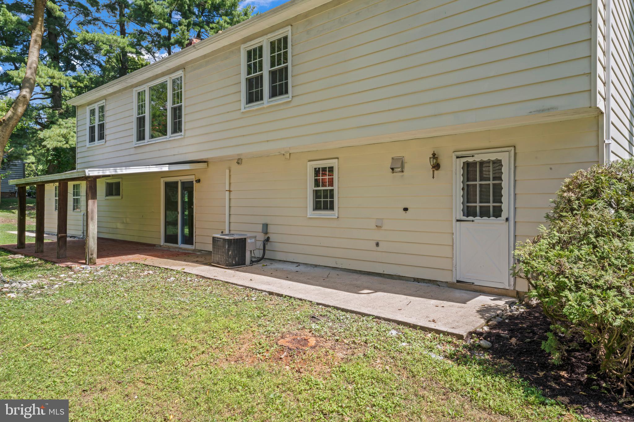 GLENFIELD MANOR - Residential