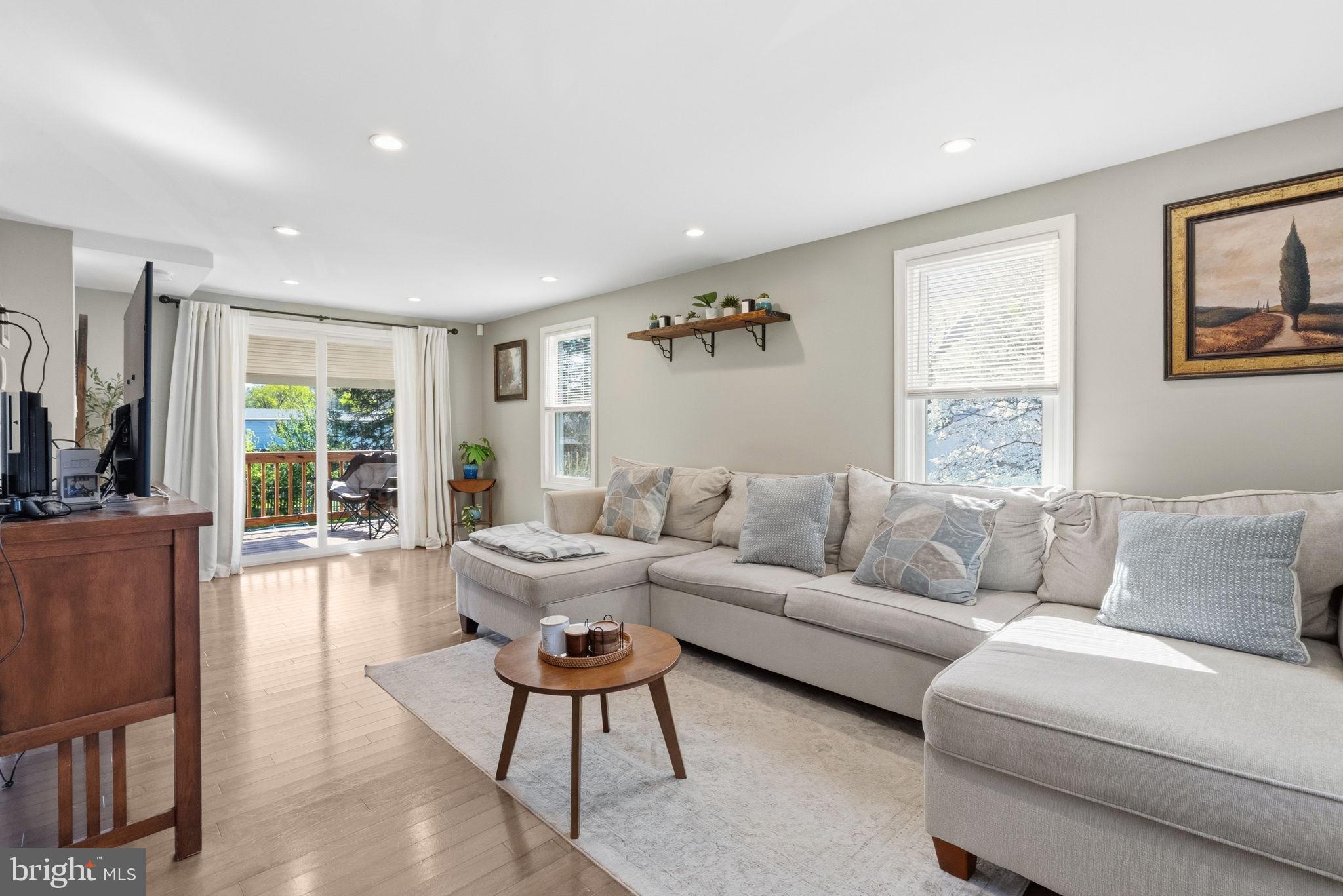 SPRING MOUNT - Residential