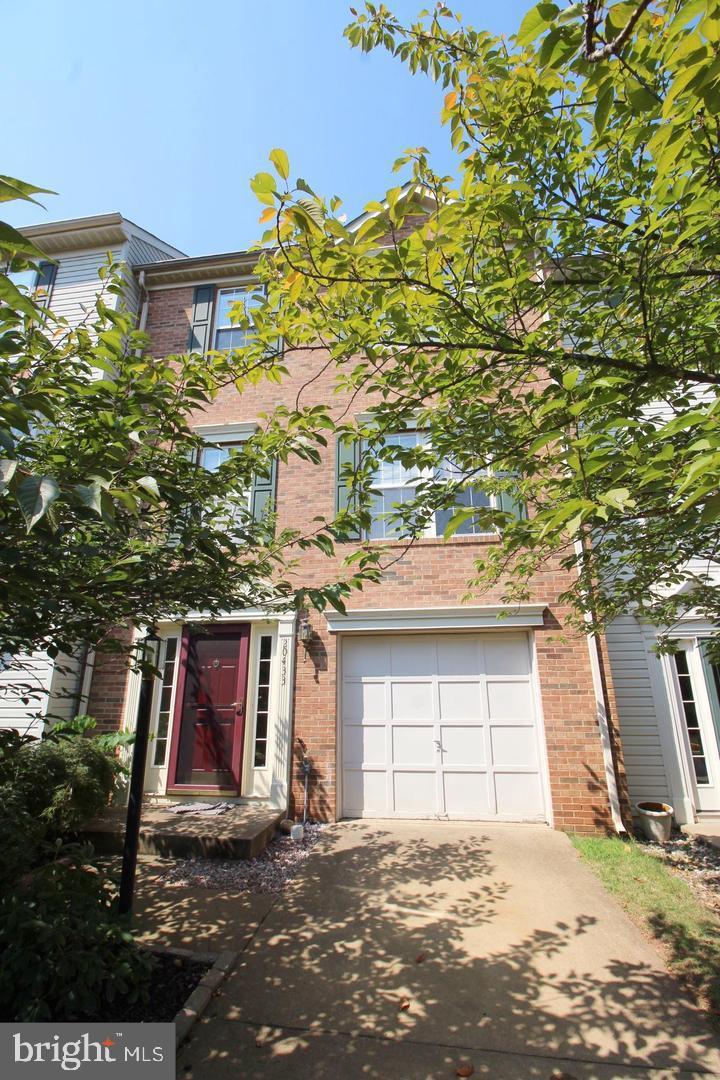 POTOMAC LAKES - Residential Lease