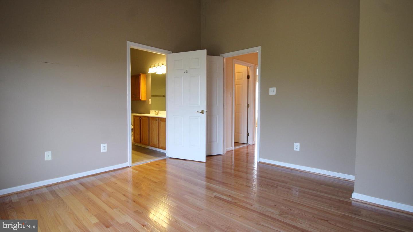 POTOMAC LAKES - Residential Lease