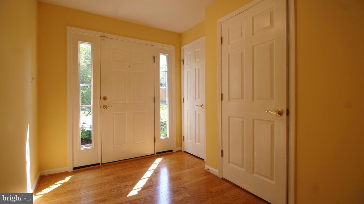 POTOMAC LAKES - Residential Lease