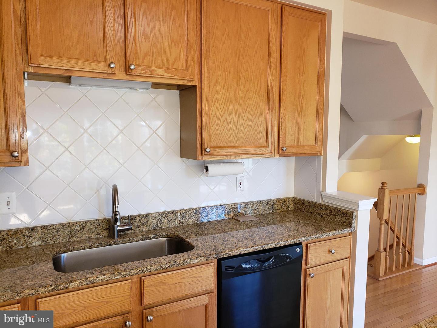 POTOMAC LAKES - Residential Lease