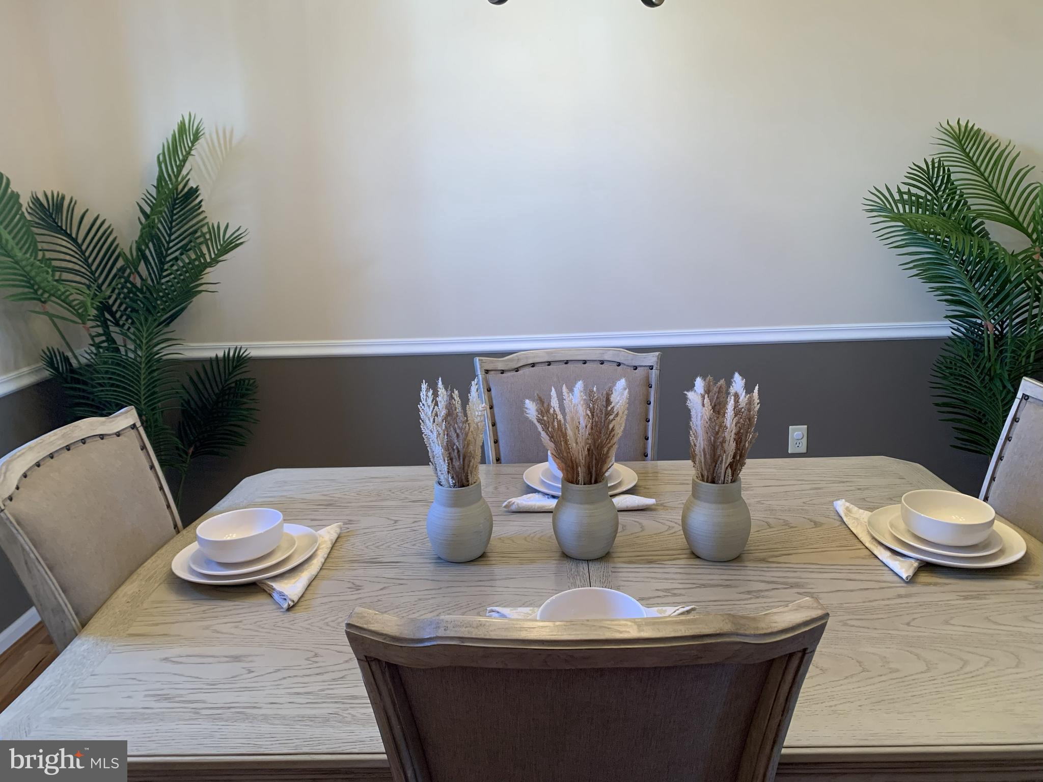 JACKSON HEIGHTS SINGLE FAMILY HOMES - Residential