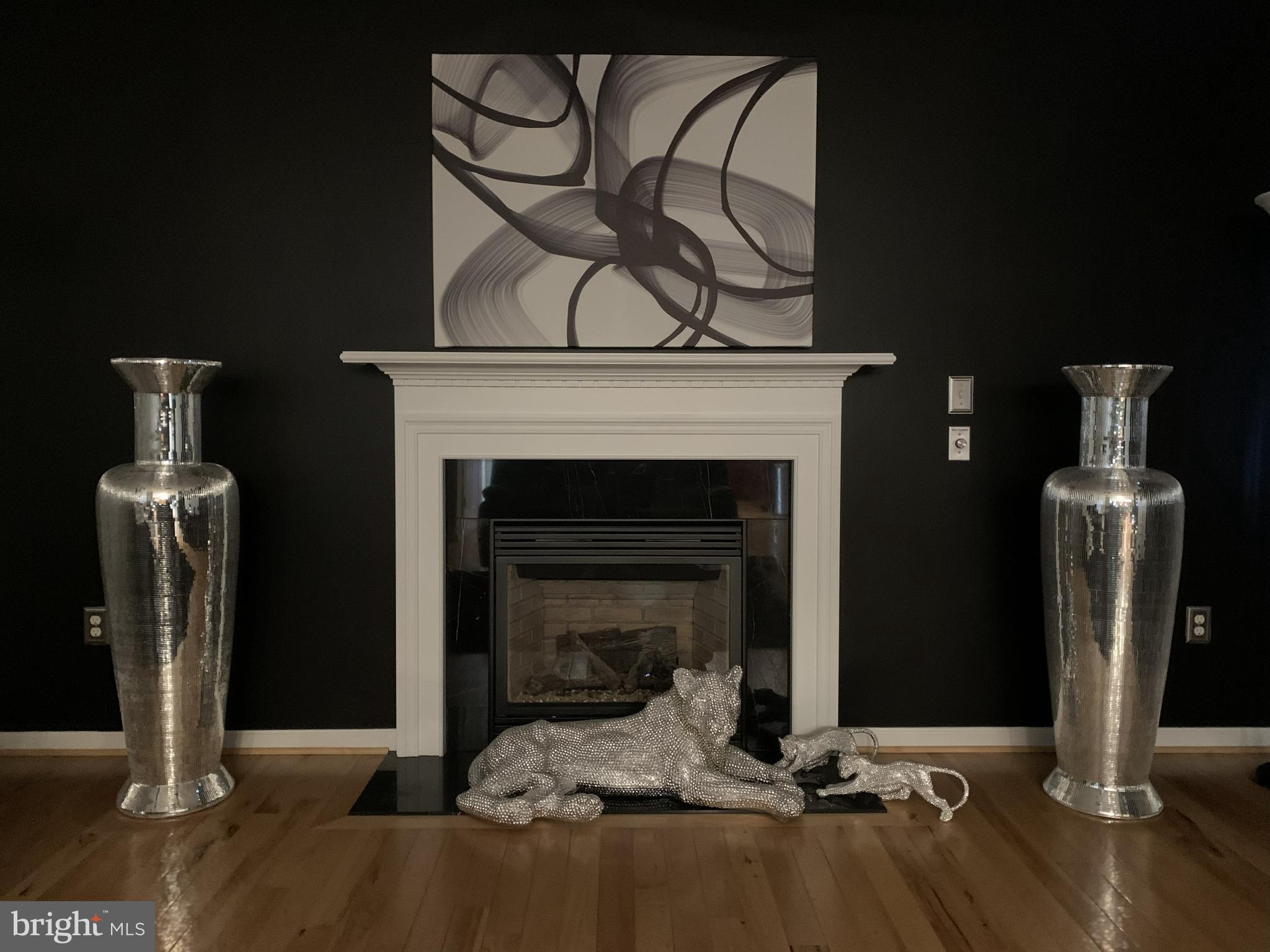 JACKSON HEIGHTS SINGLE FAMILY HOMES - Residential