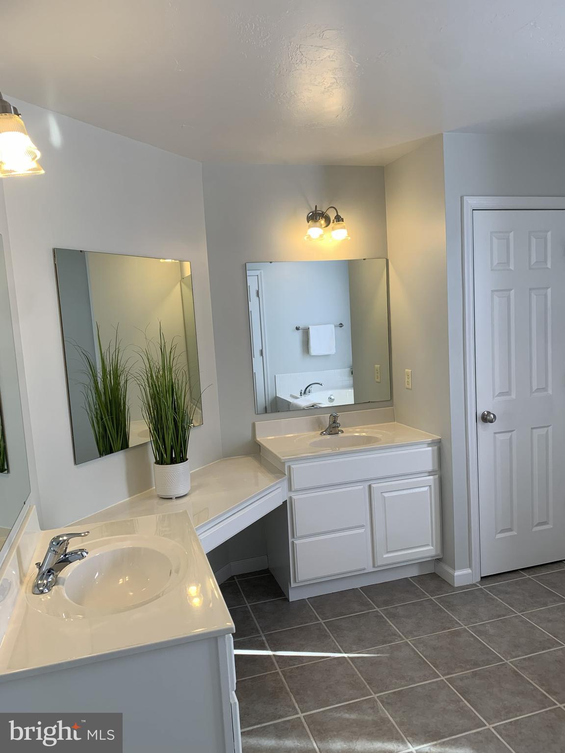 JACKSON HEIGHTS SINGLE FAMILY HOMES - Residential