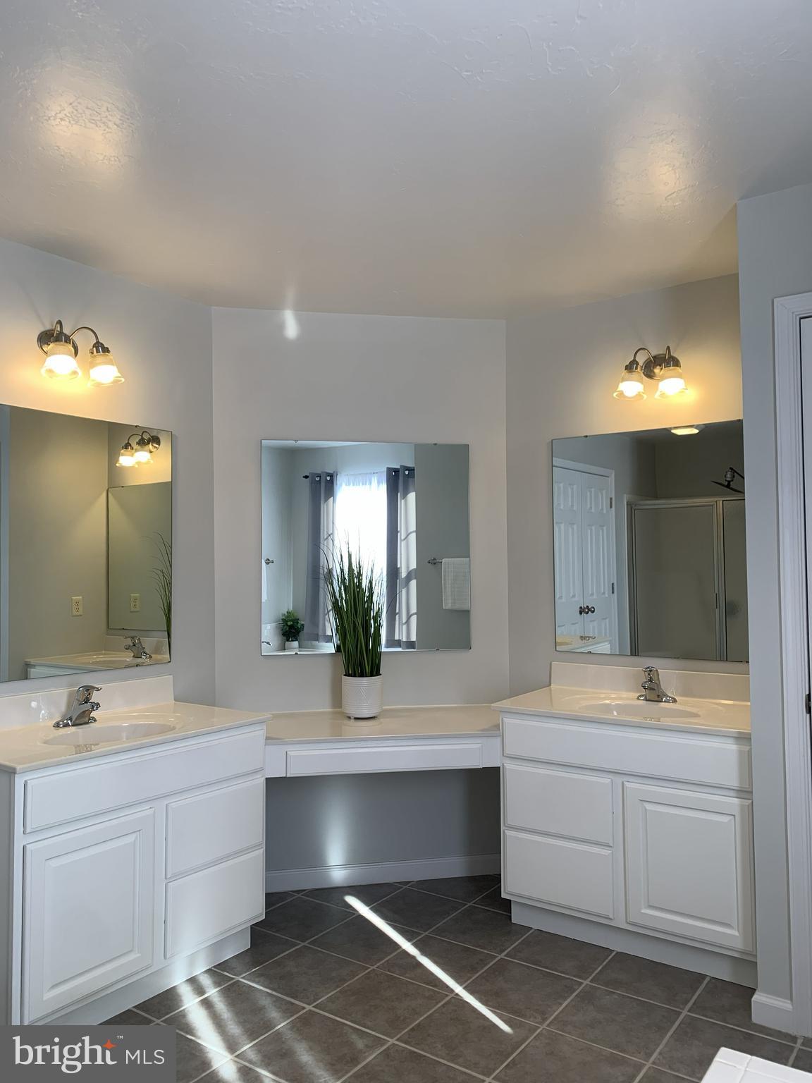 JACKSON HEIGHTS SINGLE FAMILY HOMES - Residential