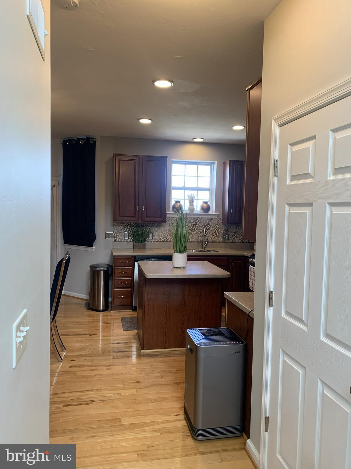 JACKSON HEIGHTS SINGLE FAMILY HOMES - Residential