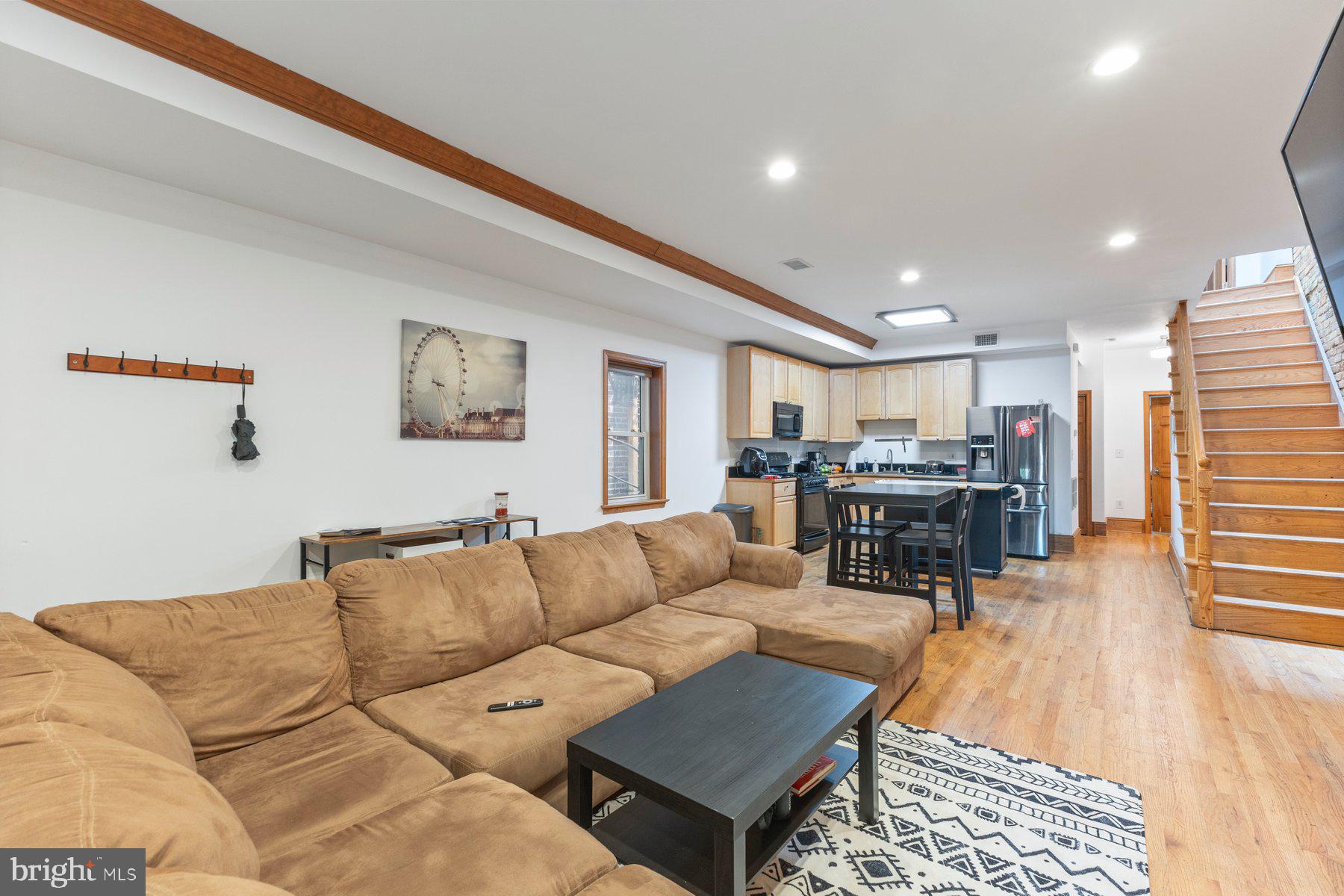 621 5TH STREET NE