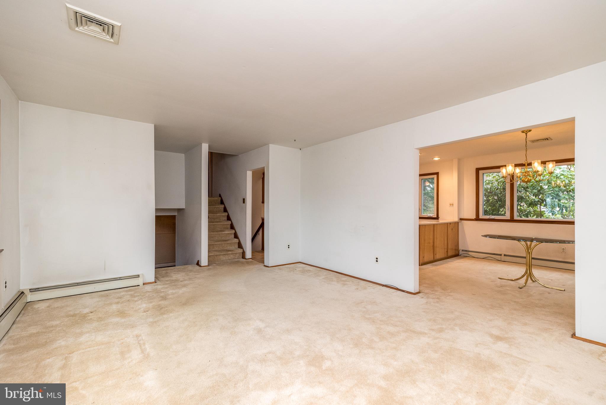 FOX HILL FARMS - Residential