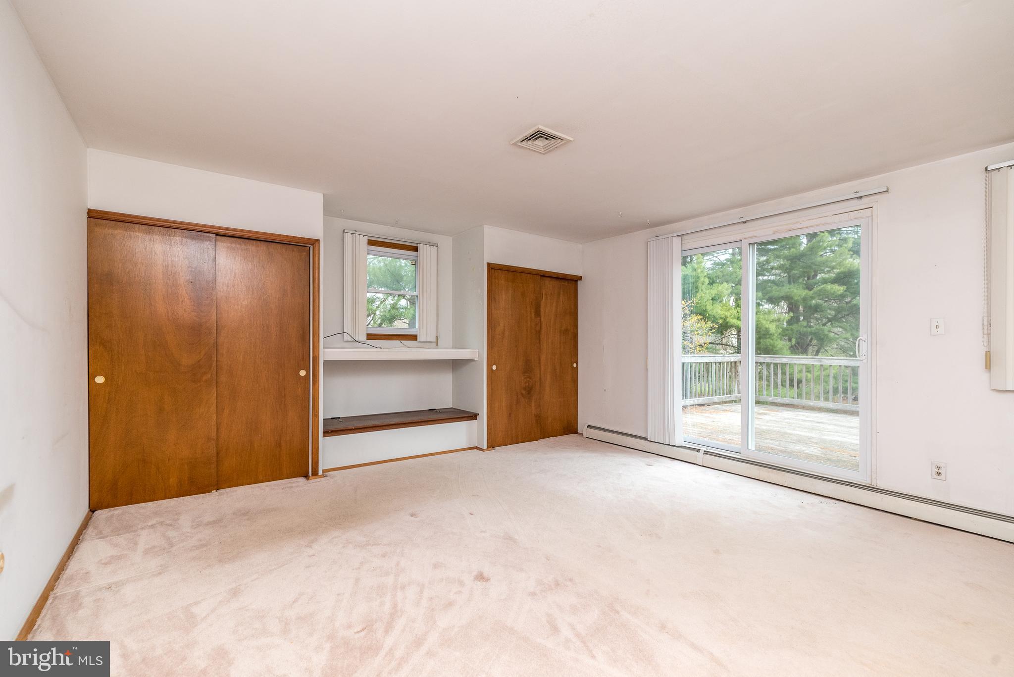 FOX HILL FARMS - Residential