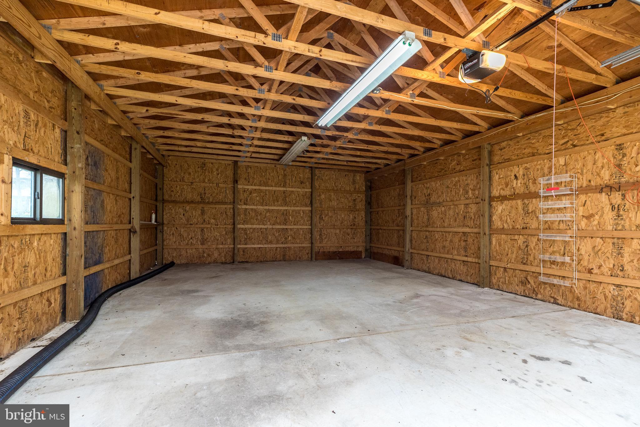 FOX HILL FARMS - Residential