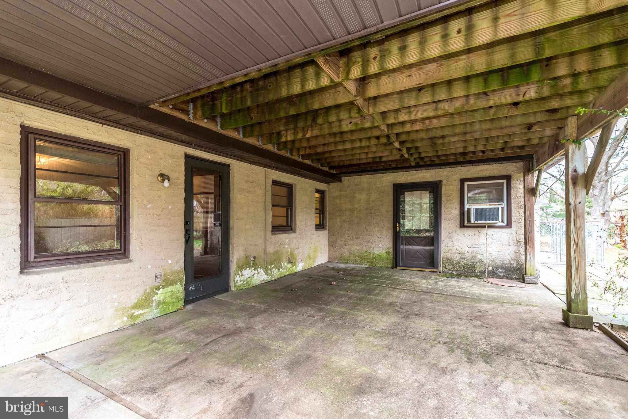 FOX HILL FARMS - Residential